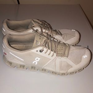 On Running Cloud shoes